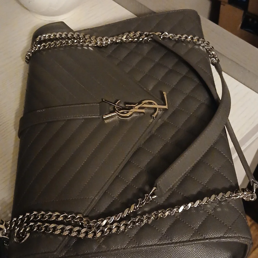Ysl - Picture 3 of 8